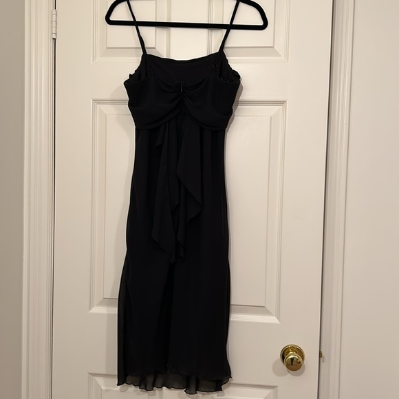 Black Cocktail Dress. Size 4/6. - Picture 3 of 7